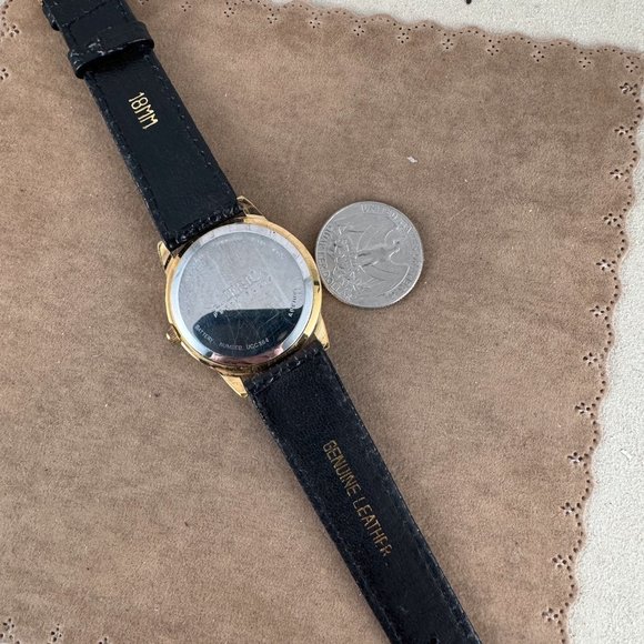 Vintage AMERICA PERRY ELLIS Gold Plated Watch Roman Numerals Sub Dial - Picture 9 of 9